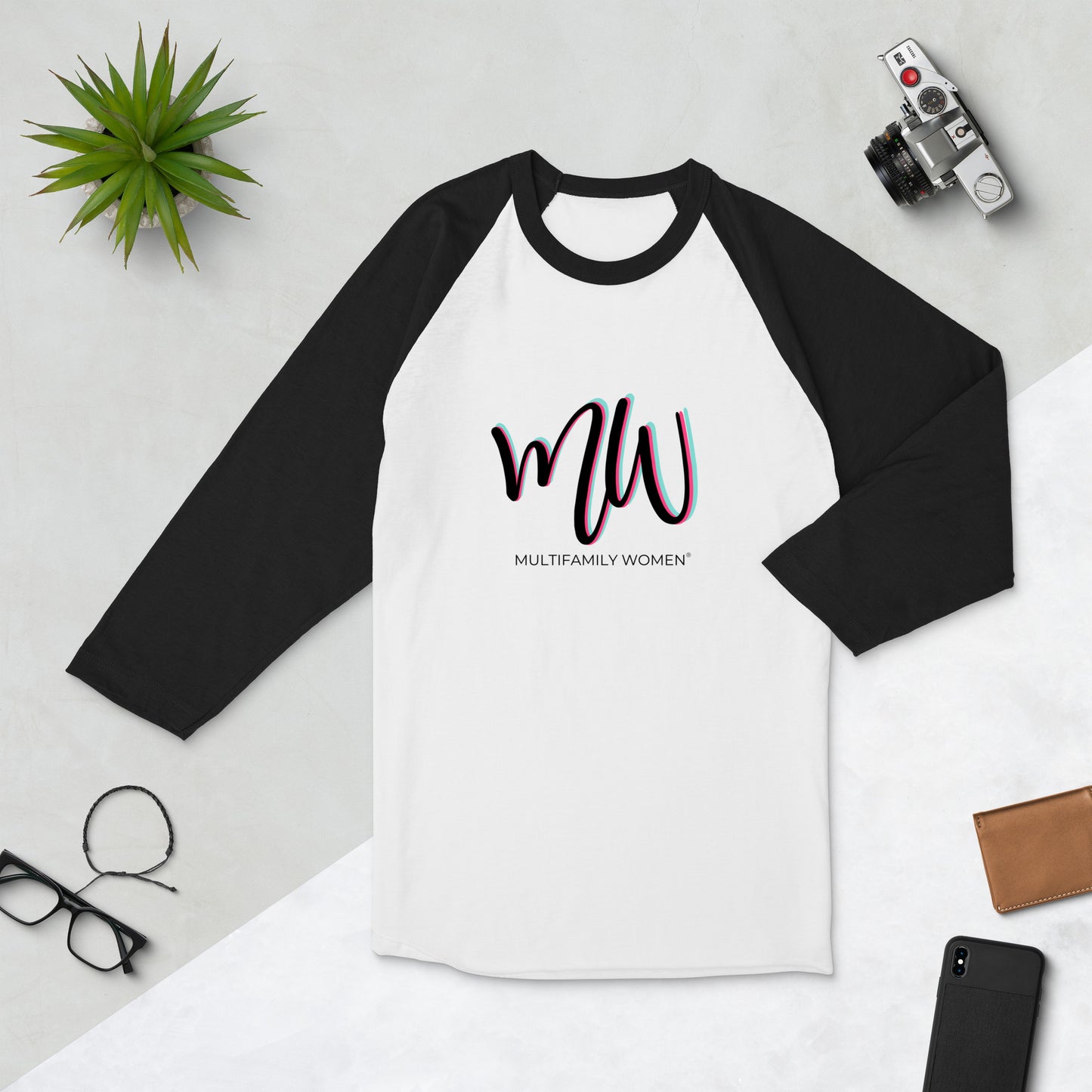 The Diamond Classic - 3/4 Sleeve Raglan Shirt by Multifamily Women®